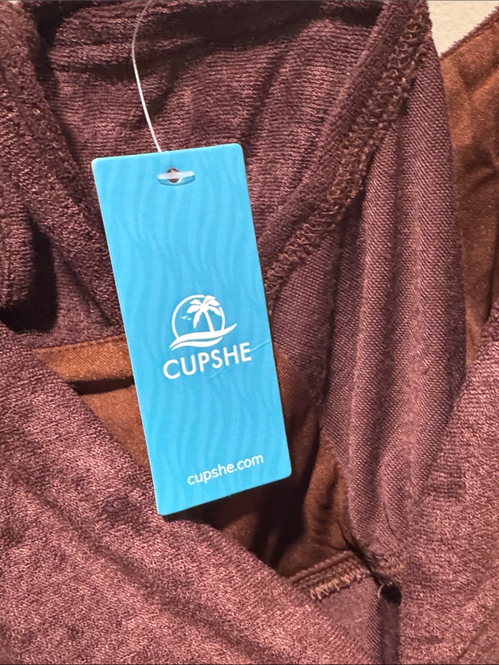 CUPSHE Sleeveless V-Neck Romper, Size Small. NWT. - Picture 2 of 4